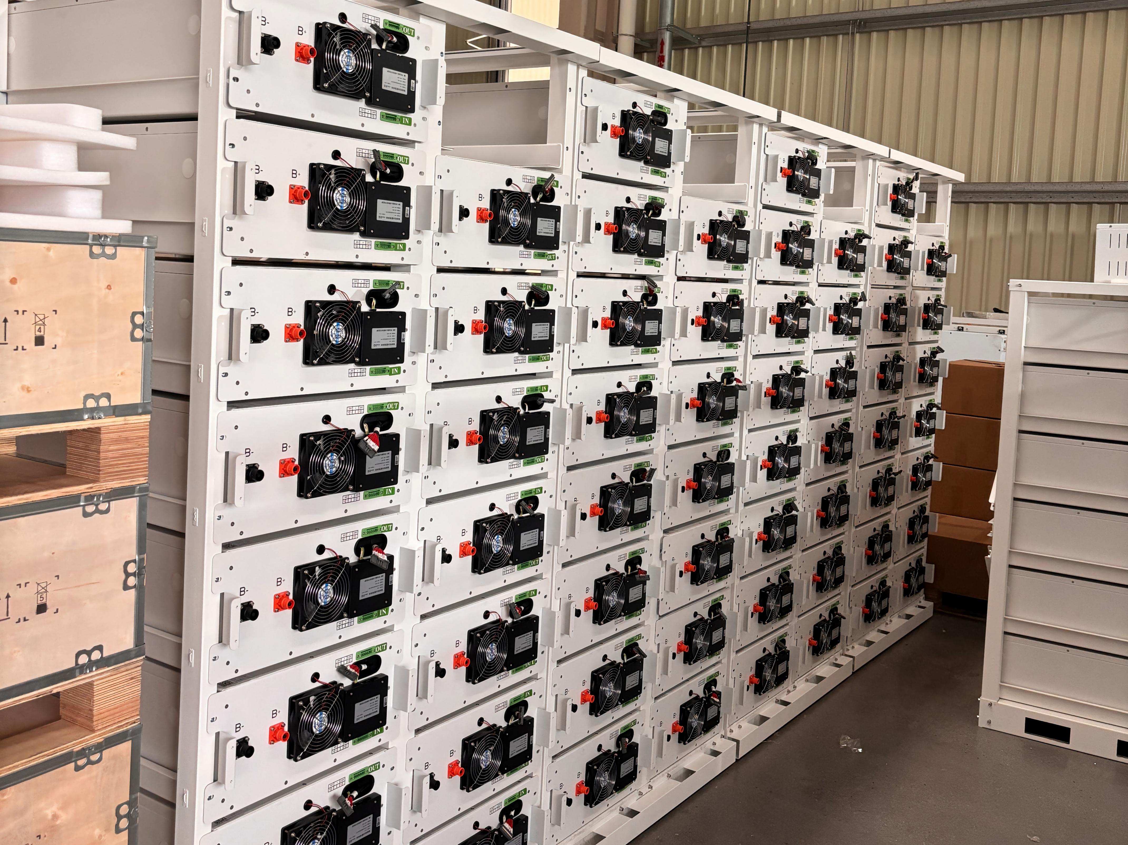 1mwh system work with solis 125kw