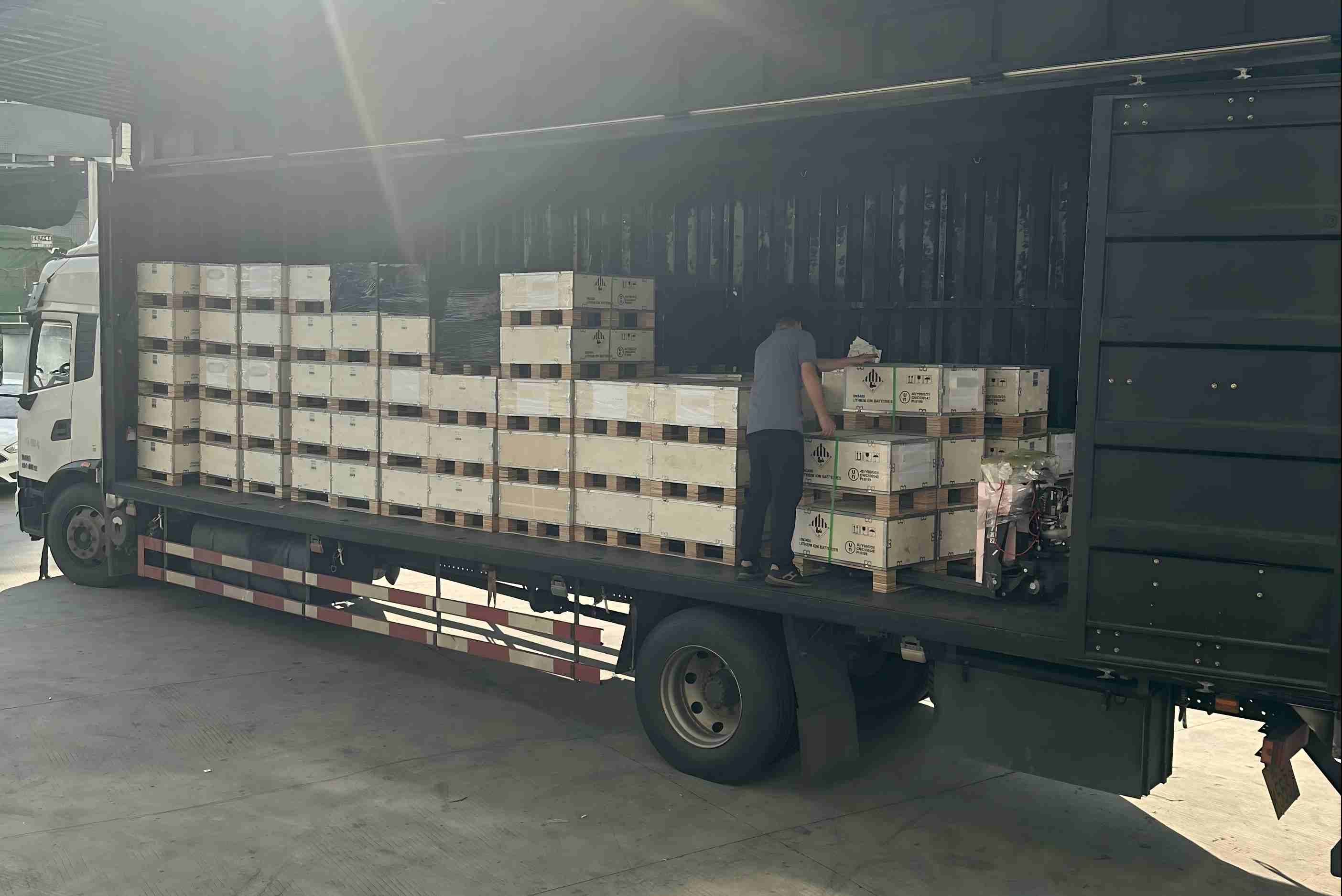 شركة Greatsunpv تنجح في تسليم شحنة تخزين طاقة بقدرة 1.5 ميجاوات ساعة إلى عميل نرويجي